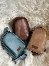 Load image into Gallery viewer, Wrangler Leather Shoulder Bag