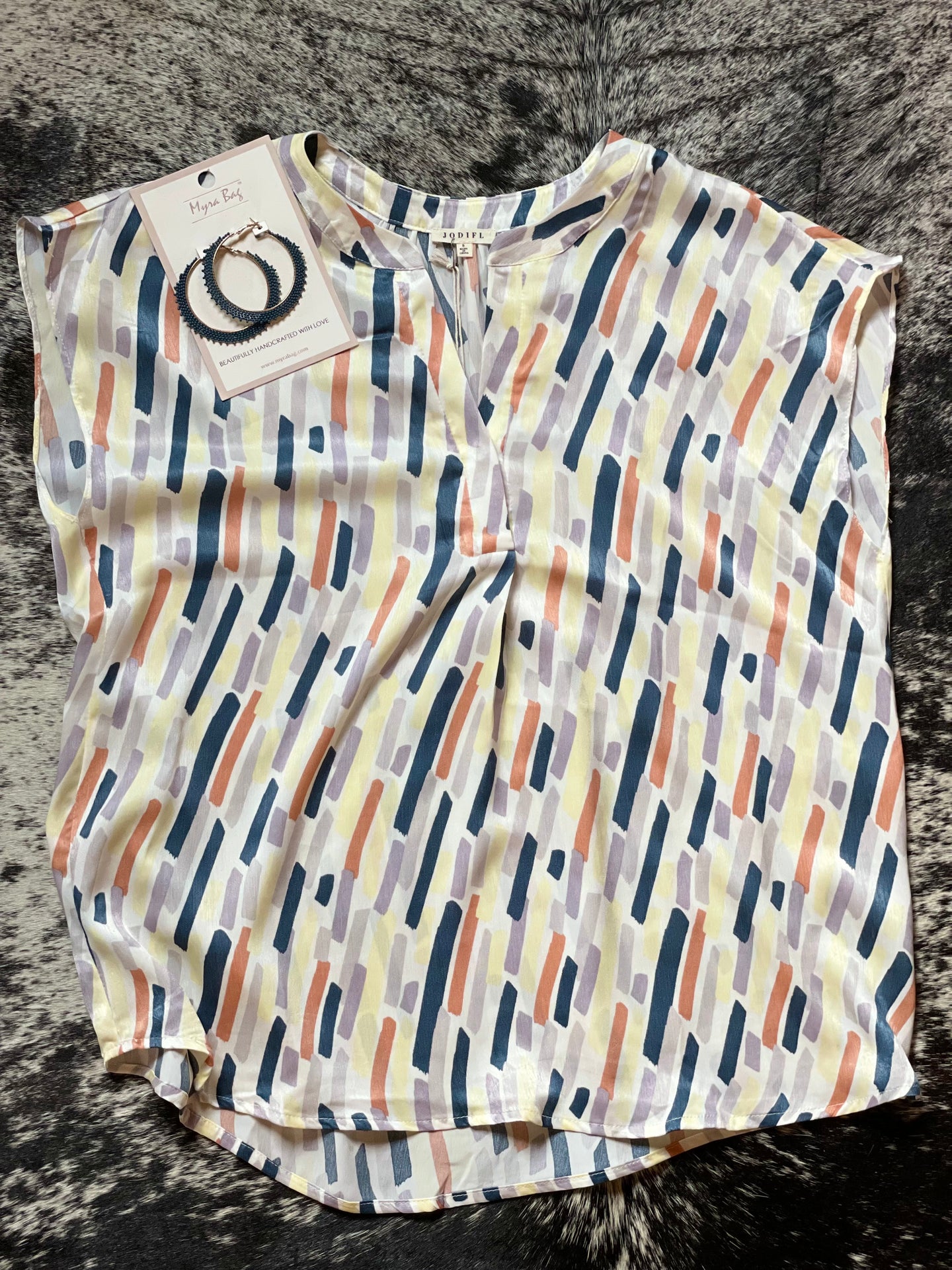 Split V Boxy Top