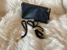 Load image into Gallery viewer, Jen &amp; Co. Small Leather Crossbody Purse
