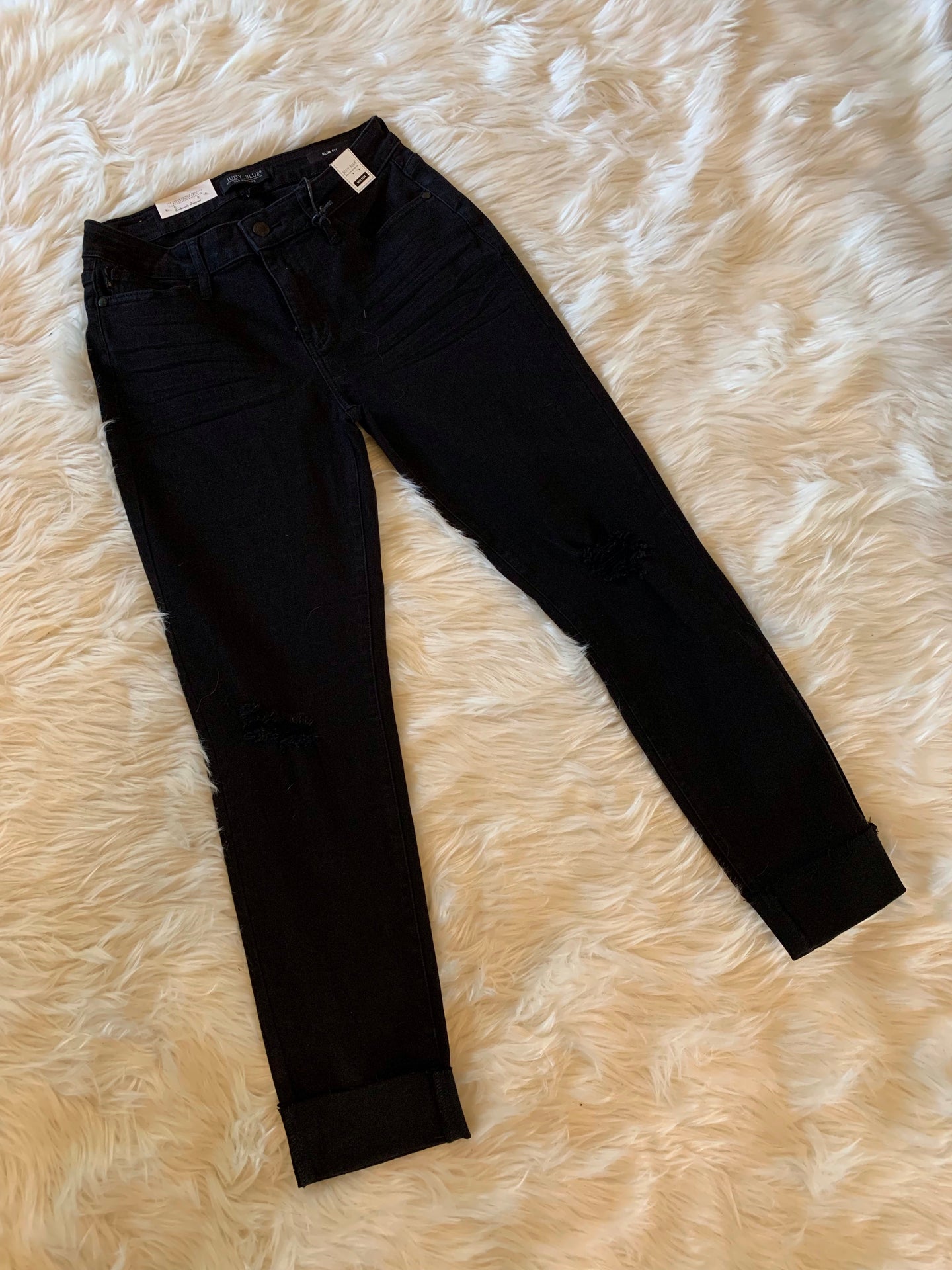 Judy Blue Destroyed Slim Fit (Black)